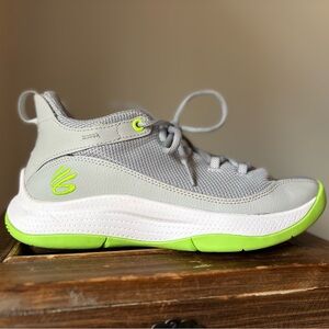 Under Armour Kids Steph Curry GS 3Z5 Gray and Neon Green Basketball Sneakers